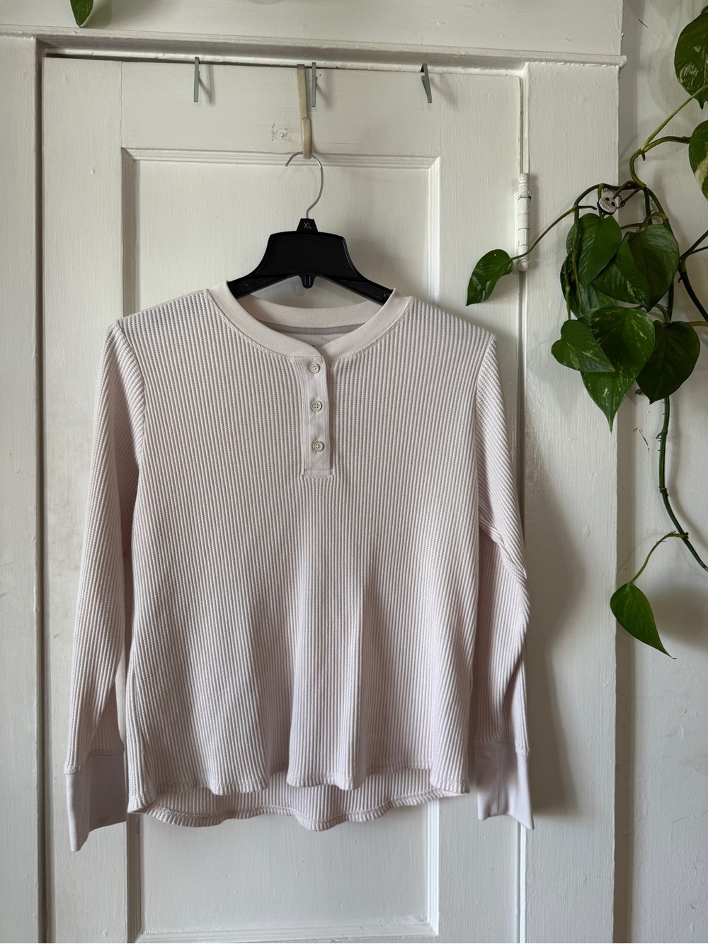 Classic Ribbed Long-Sleeve Henley Top - Cream ridgecut Toughweaf size L women